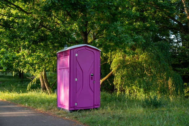 Best Portable bathroom rental  in Baldwyn, MS