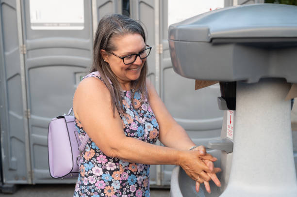 Best Porta potty rental near me  in Baldwyn, MS